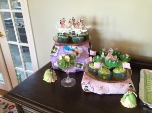 Princess and the Frog green cupcakes await the guests